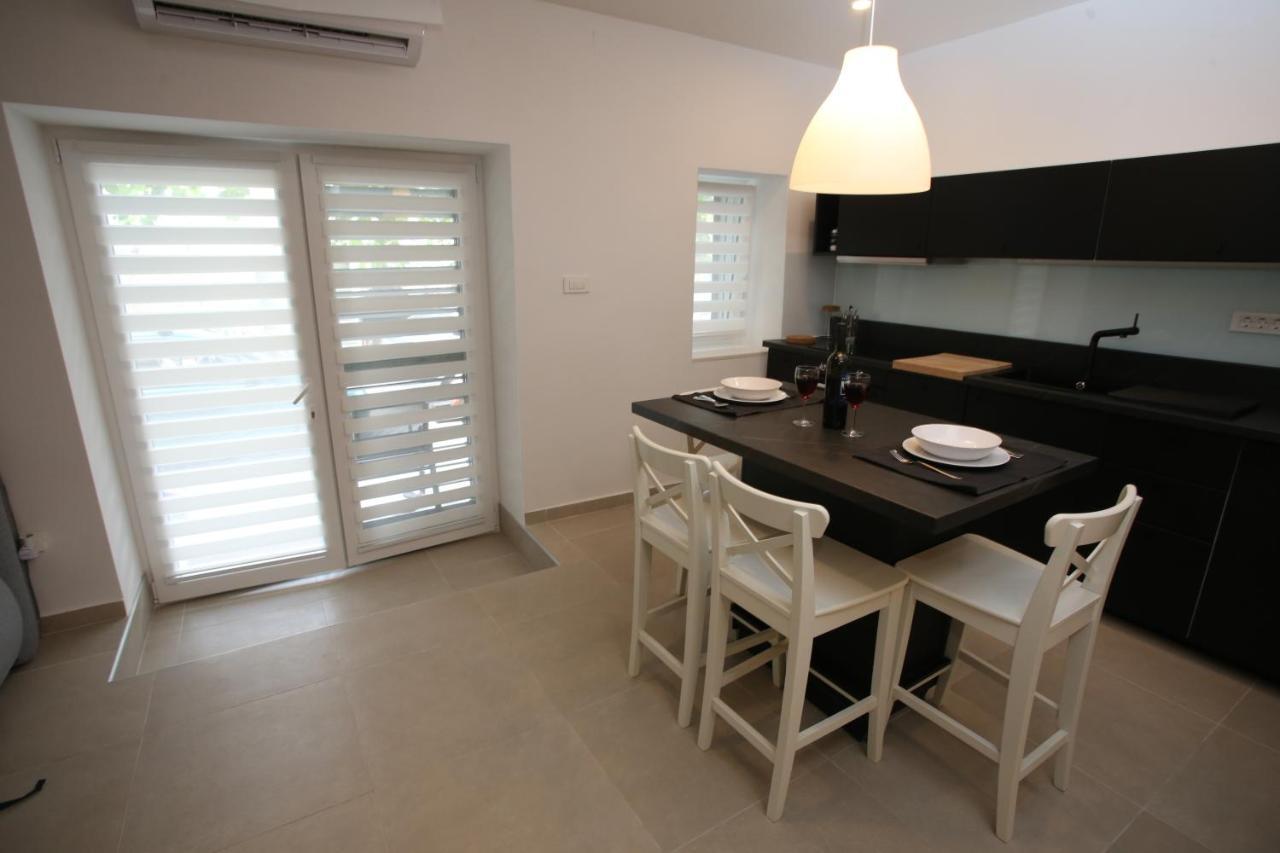 Apartmani Tri Bunje Tribunj (Sibenik-Knin) Exterior foto