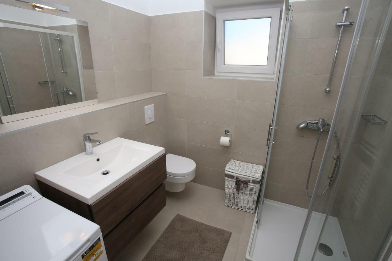 Apartmani Tri Bunje Tribunj (Sibenik-Knin) Exterior foto