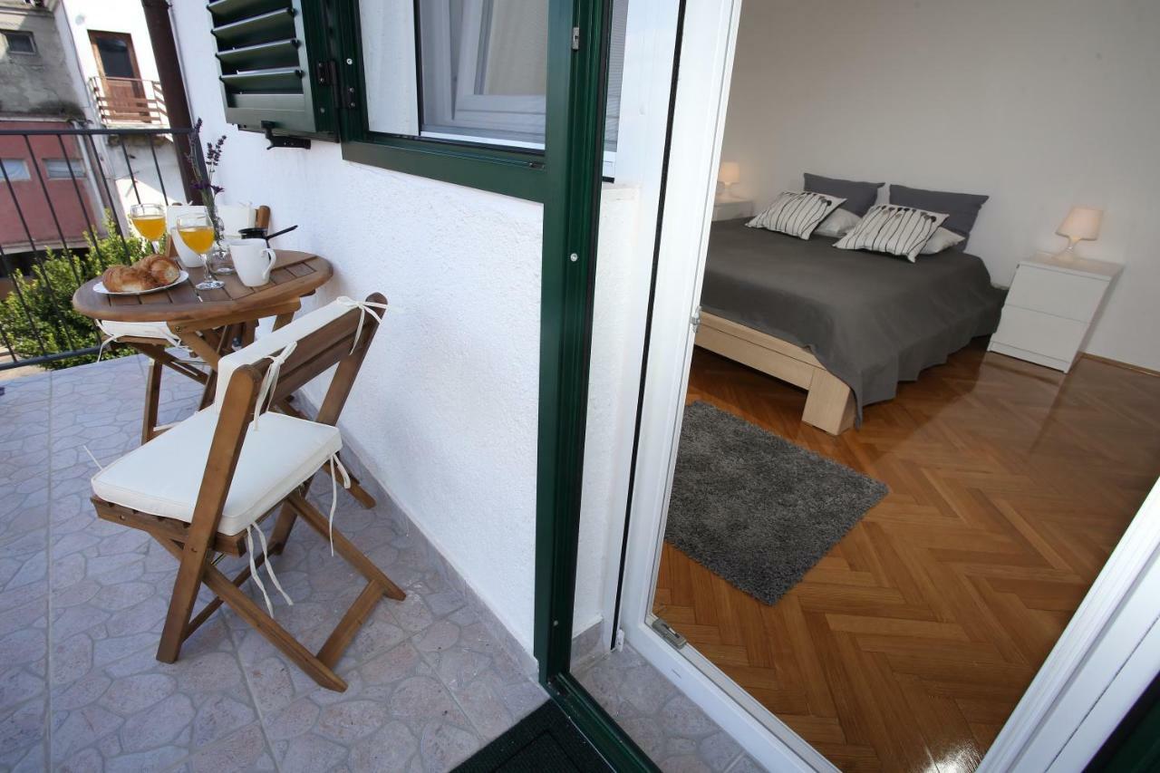 Apartmani Tri Bunje Tribunj (Sibenik-Knin) Exterior foto