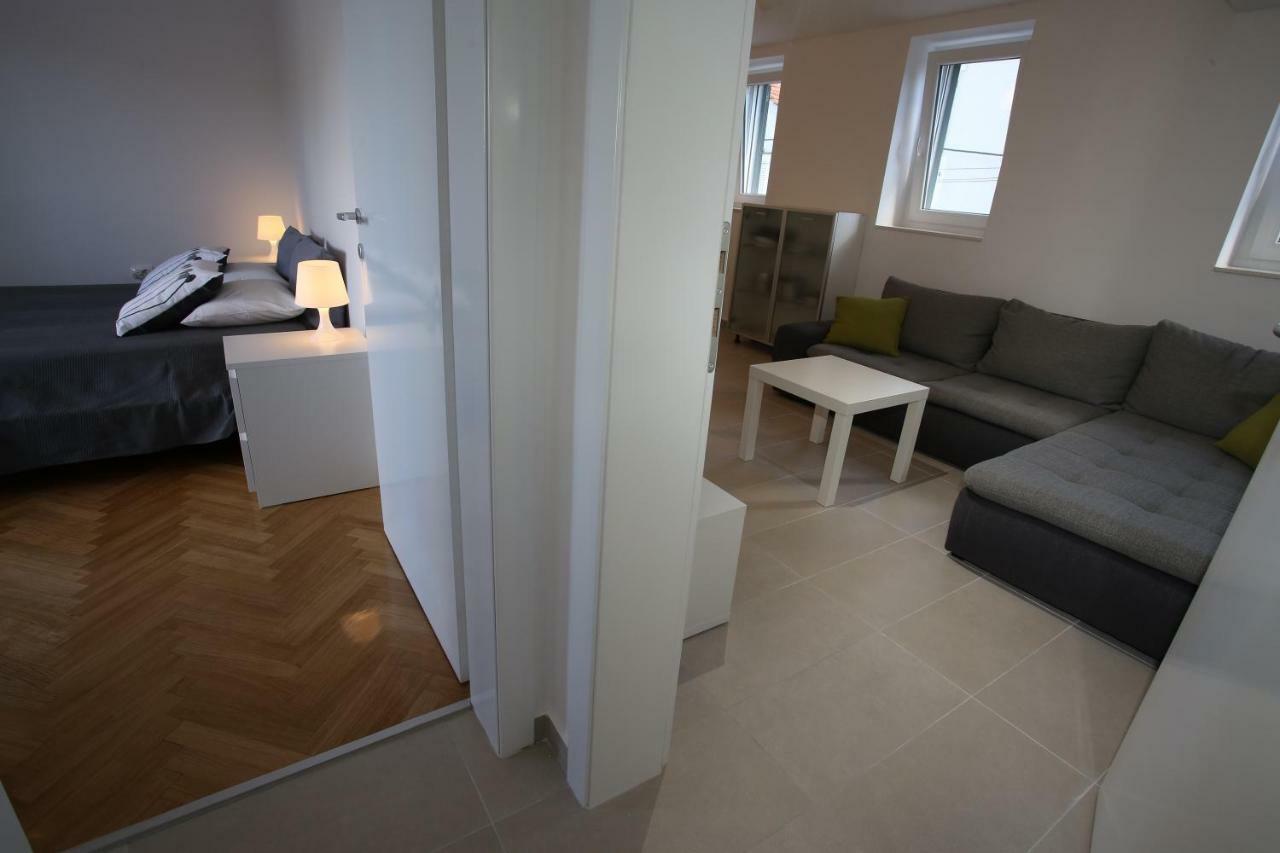 Apartmani Tri Bunje Tribunj (Sibenik-Knin) Exterior foto
