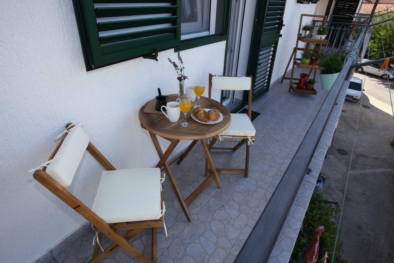 Apartmani Tri Bunje Tribunj (Sibenik-Knin) Exterior foto